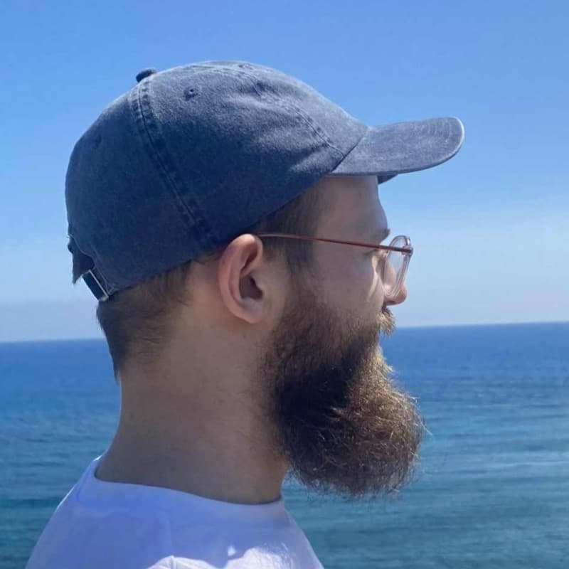 Kamil - Full-Stack Engineer